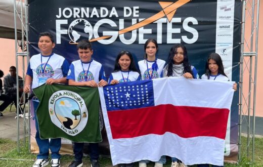Programa científico prepara alunos do Tupé para competição de foguetes no Rio