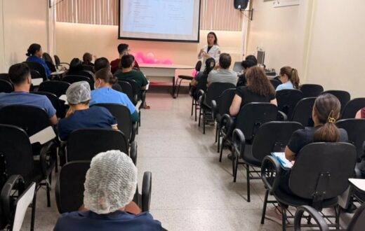 Moura Tapajóz detalha acompanhamento multidisciplinar de recém-nascido com hipertensão pulmonar