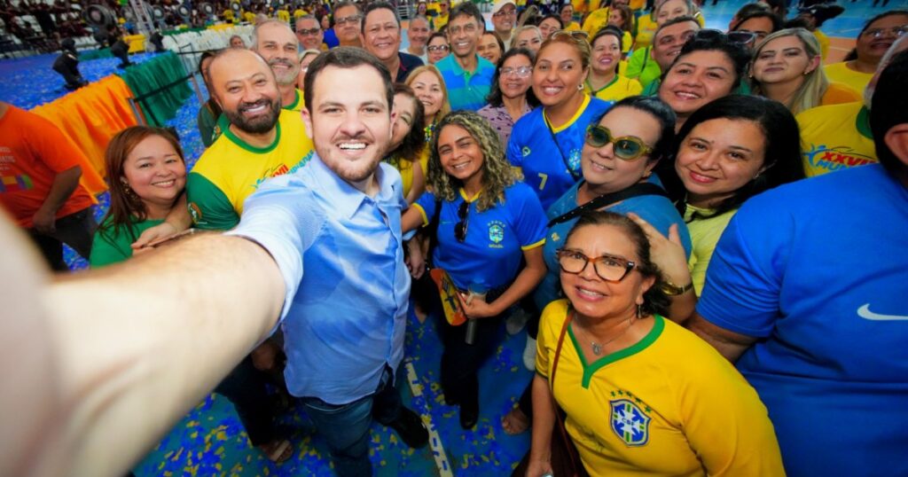 Dia do Professor reúne relatos sobre tecnologia, transporte e aprendizagem em Manaus